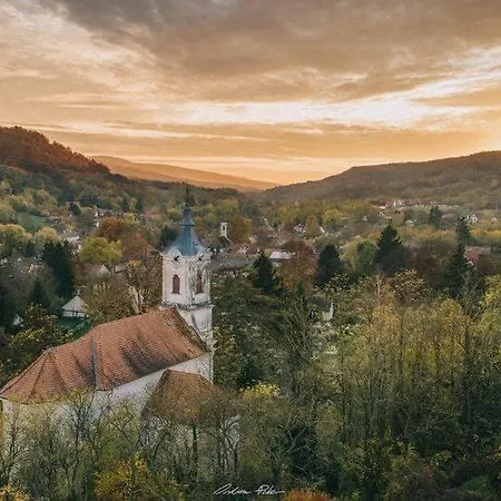 Kata Vendeghaz Дом отдыха